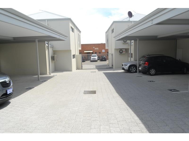 2/15 Waterloo Street, Joondanna WA 6060