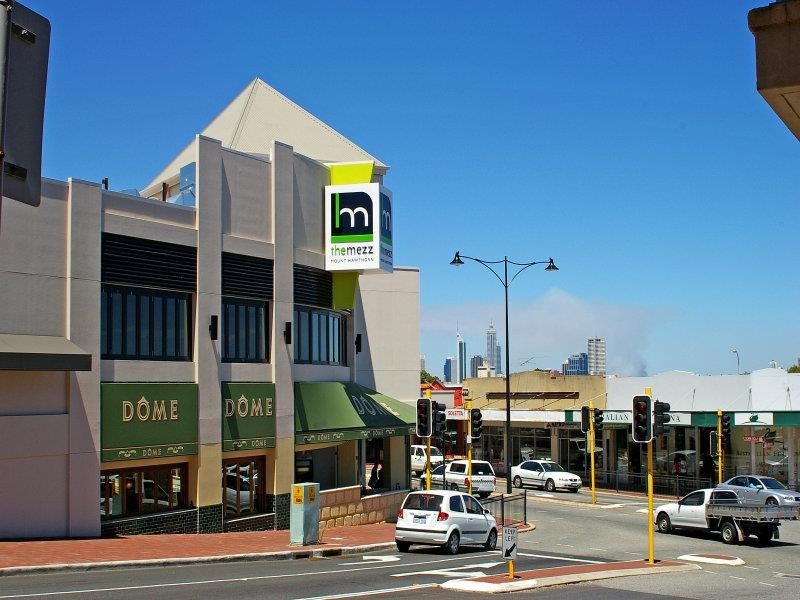 2/15 Waterloo Street, Joondanna WA 6060