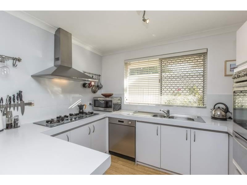 2/119 Kimberley Street, West Leederville WA 6007