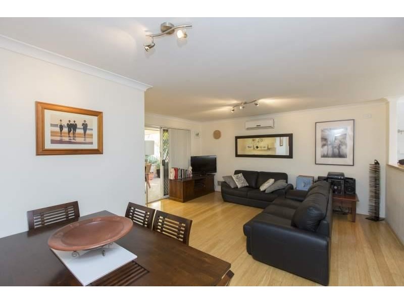 2/119 Kimberley Street, West Leederville WA 6007