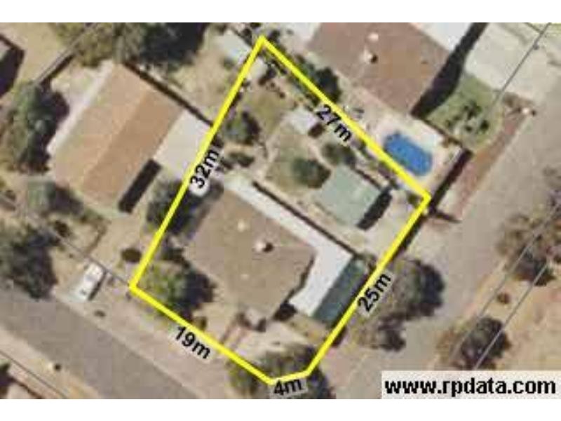 2 Dundee Street, Evanston SA 5116