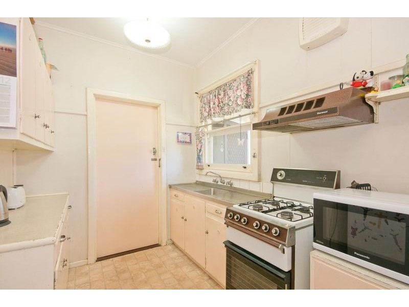 8 Gosfield Crescent, Hampstead Gardens SA 5086
