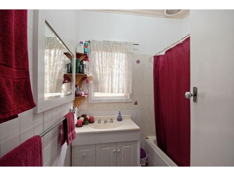 4 Lindley Road, Greenacres SA 5086