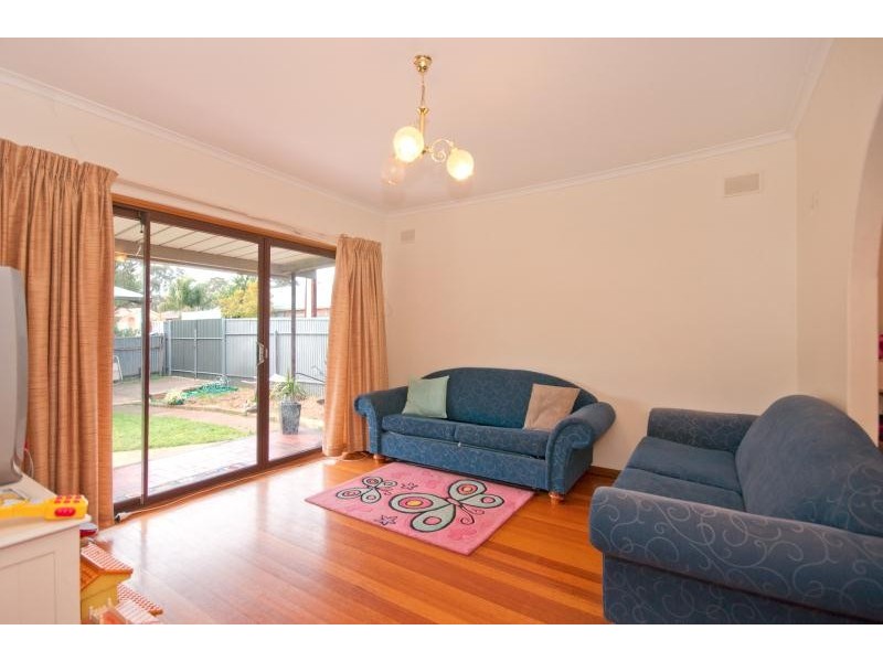 98 Winchester st, Salisbury East SA 5109