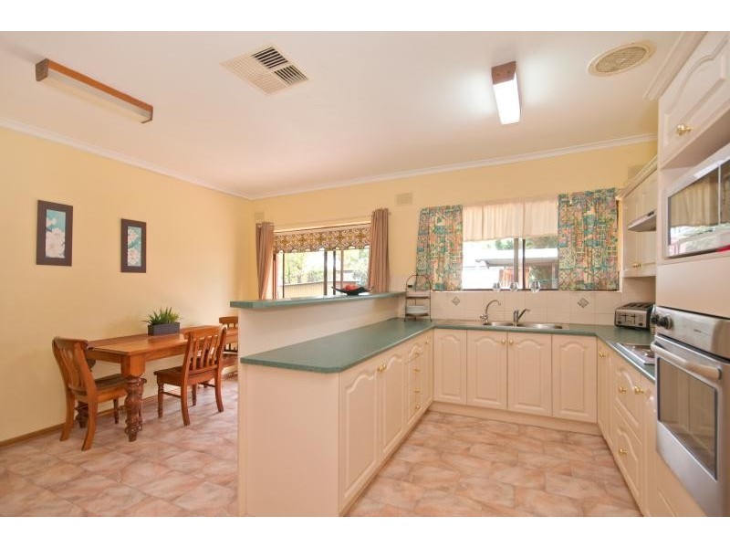 98 Winchester st, Salisbury East SA 5109