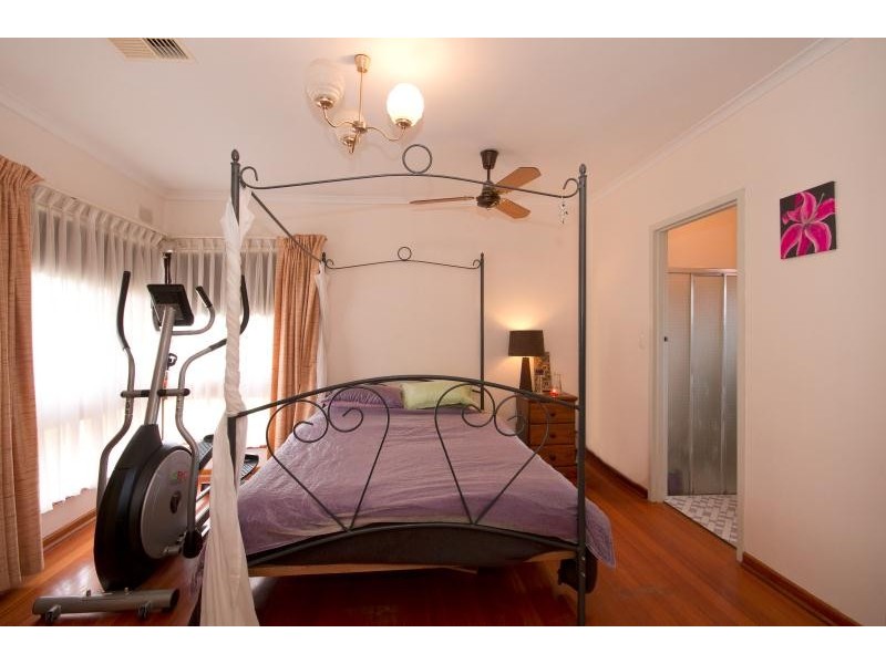 98 Winchester st, Salisbury East SA 5109