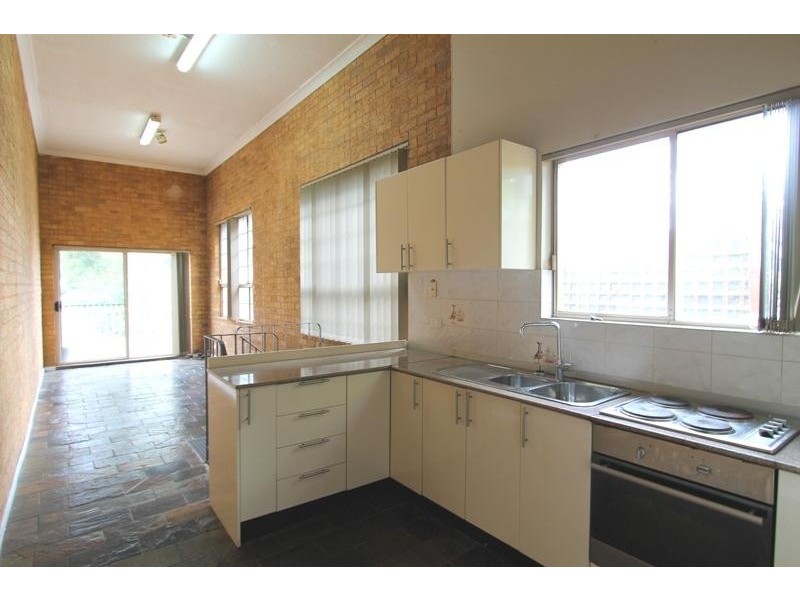 Rear 1/184 Lilyfield Rd (enter via rear), Leichhardt NSW 2040