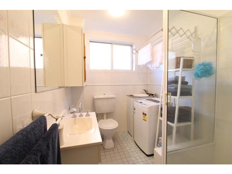 2/12 Meriton Street, Gladesville NSW 2111