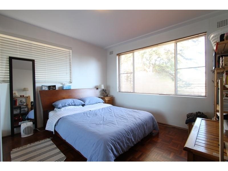 2/12 Meriton Street, Gladesville NSW 2111