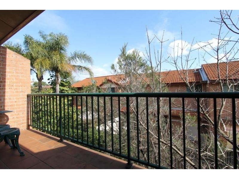 2/78-80 Kings Road, Five Dock NSW 2046