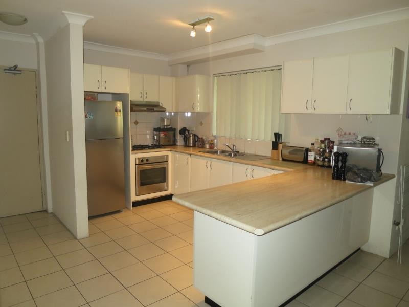 12/8-10 Chertsey Ave, Bankstown NSW 2200
