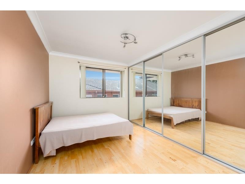 19/2 Caledonian St, Bexley NSW 2207