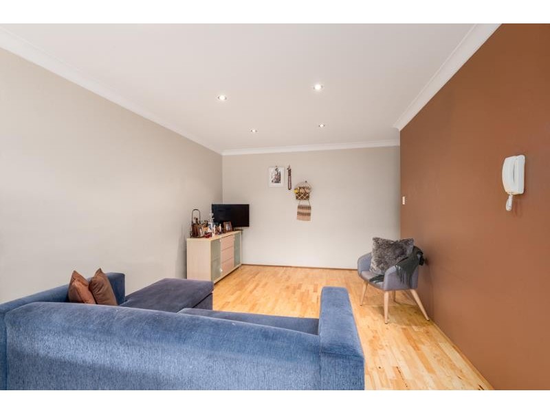 19/2 Caledonian St, Bexley NSW 2207