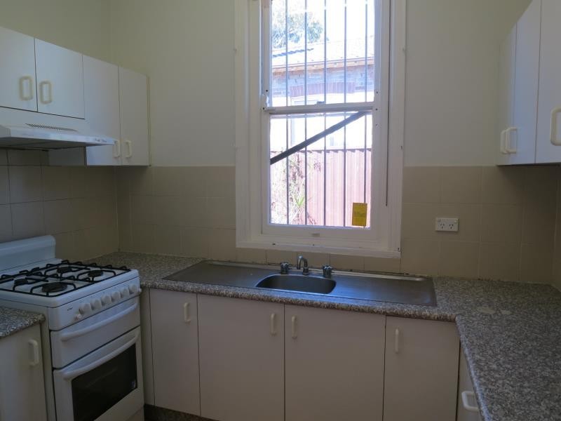 2/64 Milroy Ave, Kensington NSW 2033