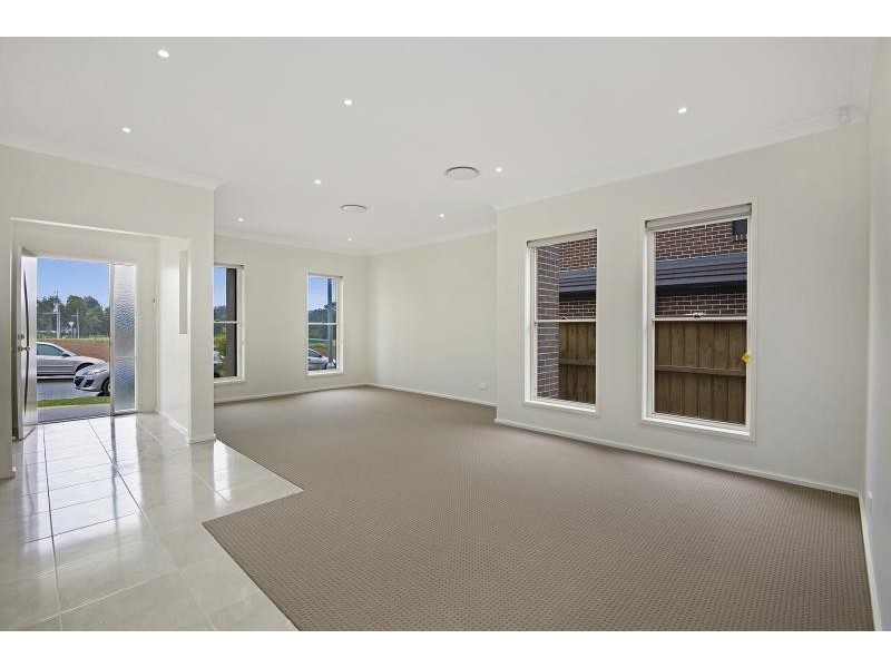 7 Ngara St, Rouse Hill NSW 2155