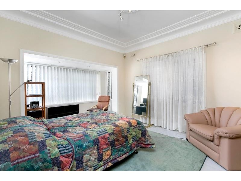 12 Hollywood St, Monterey NSW 2217