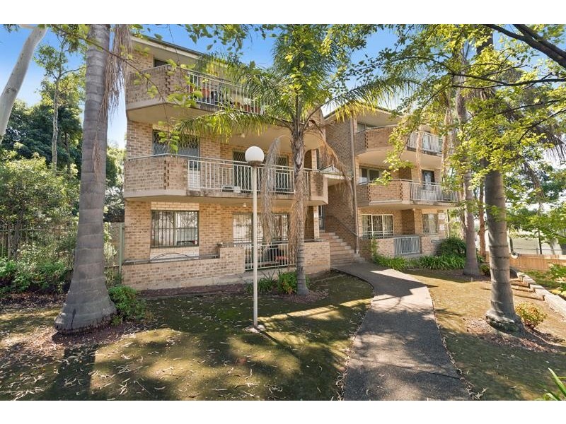 12/3-7 Crown St, Granville NSW 2142