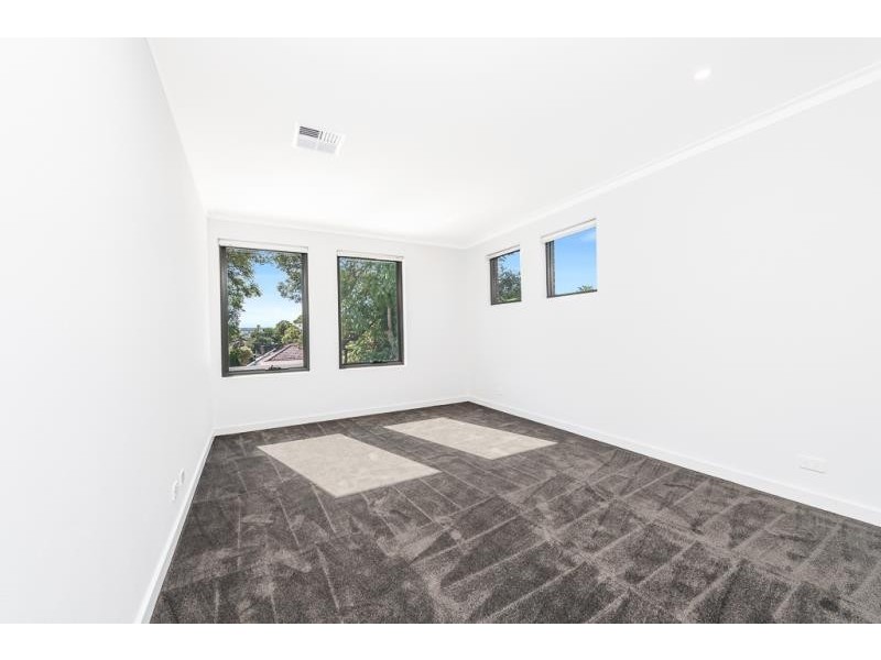 32A Park Rd, Carlton NSW 2218