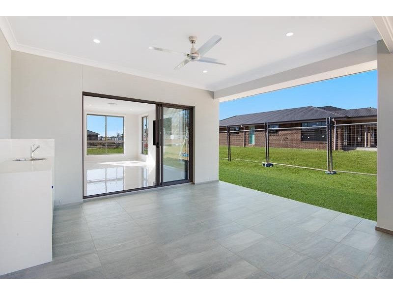 4 Uniform St, Leppington NSW 2179