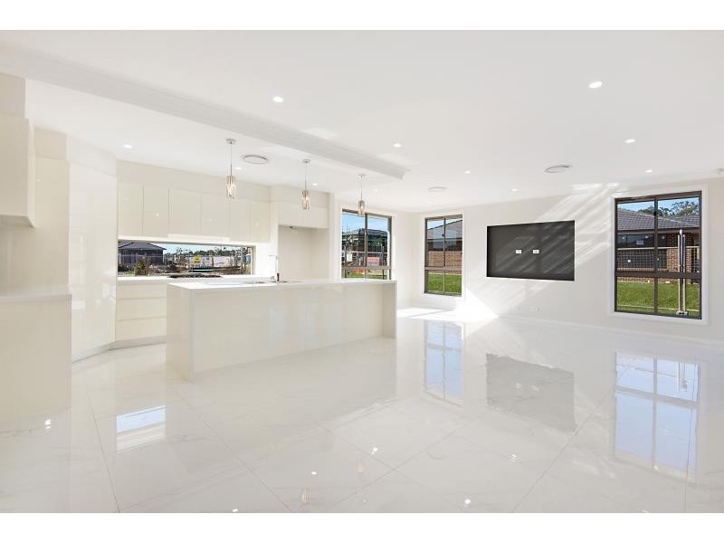4 Uniform St, Leppington NSW 2179