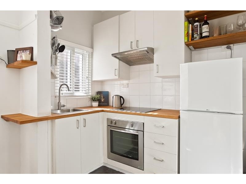 8/96 Coogee Bay Rd, Coogee NSW 2034