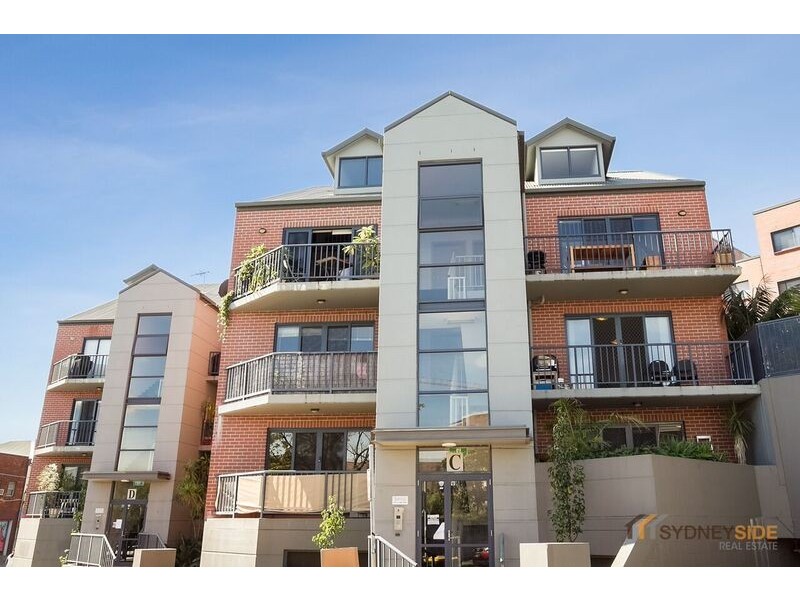 1-01/2 Applebee St, St Peters NSW 2044