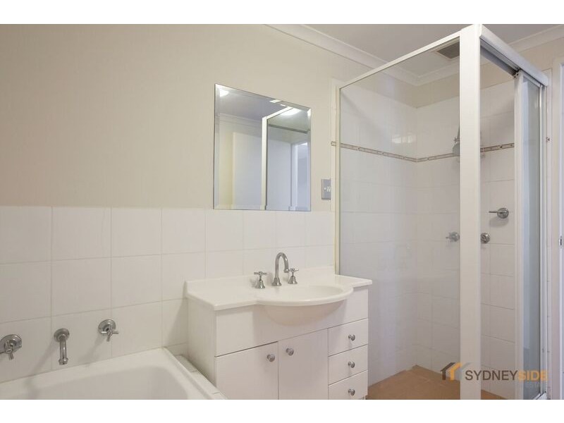 1-01/2 Applebee St, St Peters NSW 2044