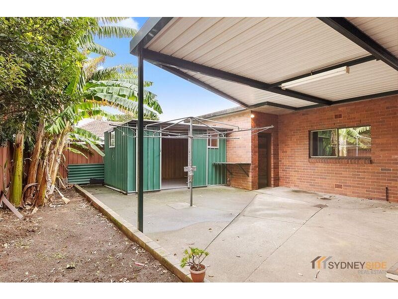 18 Henry Kendall Cres, Mascot NSW 2020