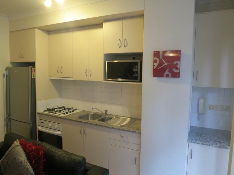 34/6-18 Poplar Street, Surry Hills NSW 2010