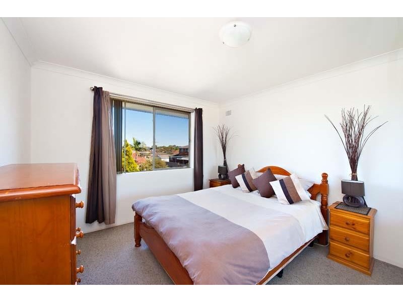 8/5 Phillip Street, Roselands NSW 2196