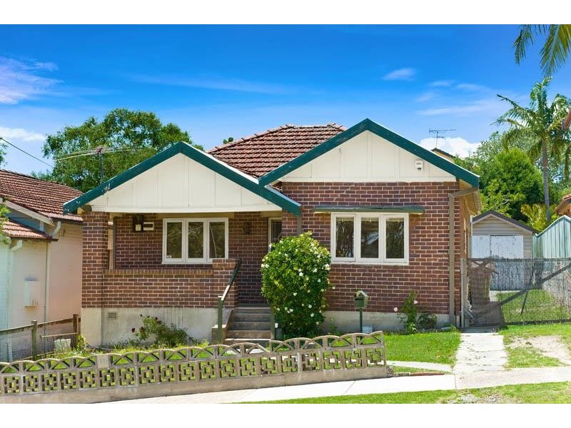 11 Douglas Avenue, Chatswood NSW 2067