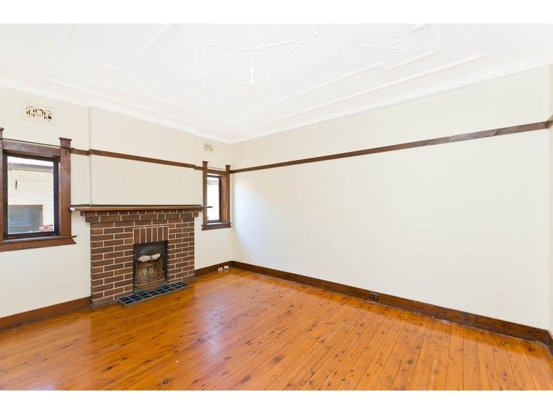 11 Douglas Avenue, Chatswood NSW 2067