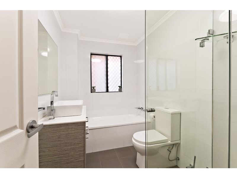 2/5 Alison Rd, Kensington NSW 2033