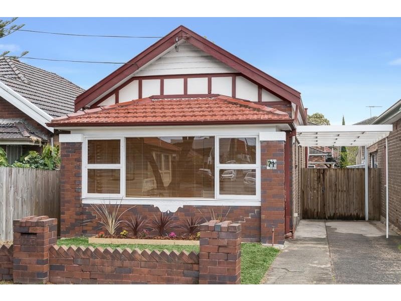 71 Maloney St, Mascot NSW 2020