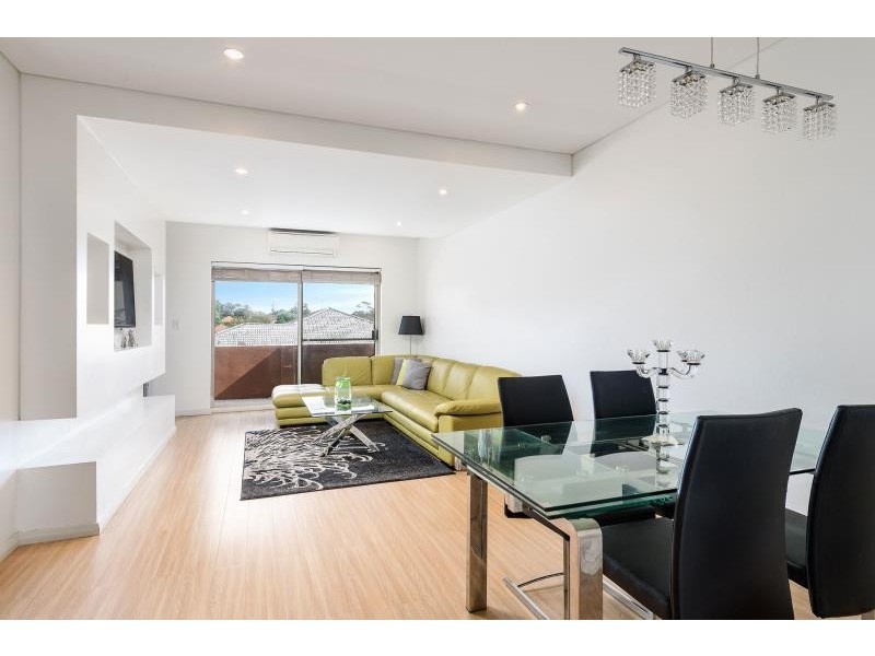 12/54 Robertson Street, Kogarah NSW 2217