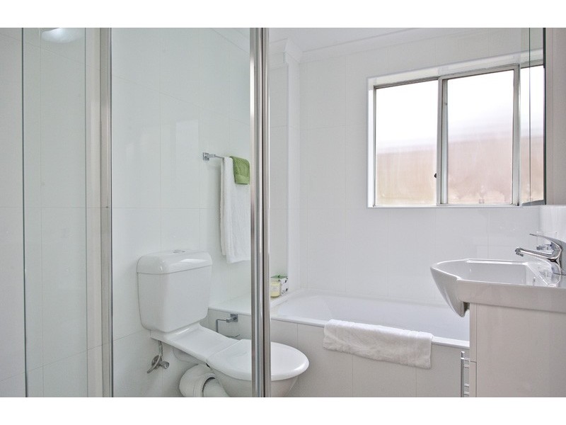 4/4 Cottonwood Crescent, Macquarie Park NSW 2113