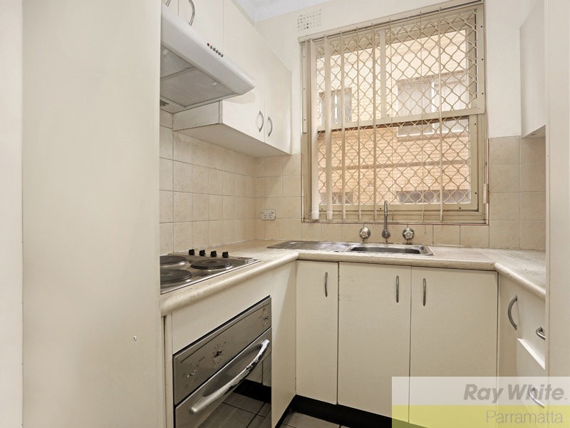 2/142a Good Street, Harris Park NSW 2150