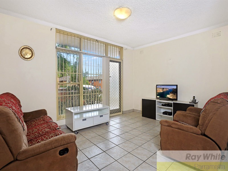 2/142a Good Street, Harris Park NSW 2150