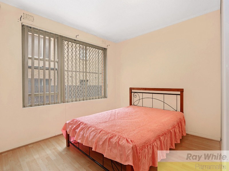 2/142a Good Street, Harris Park NSW 2150