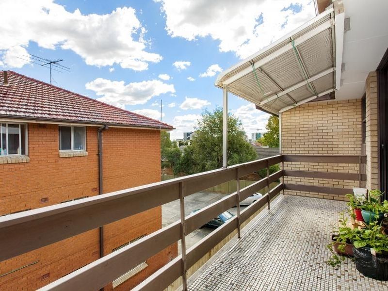 8/11 Brisbane Street,, Harris Park NSW 2150