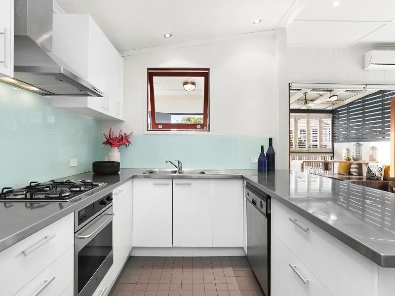 86 McConnell Street, Bulimba QLD 4171