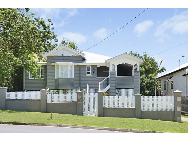 97 Bowman Parade, Bardon QLD 4065