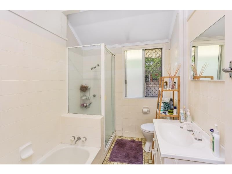 7 Moonya Street, Bardon QLD 4065