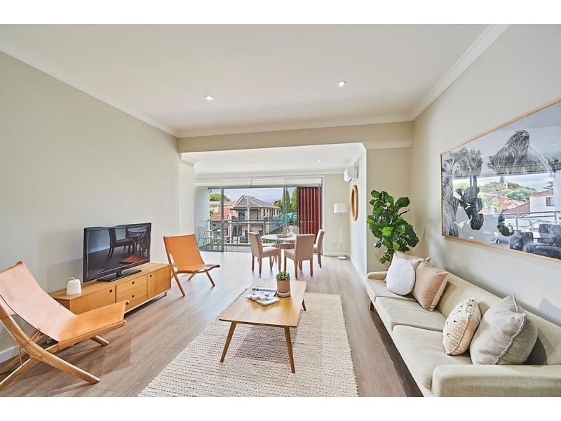 8/3 Roach St, Marrickville NSW 2204