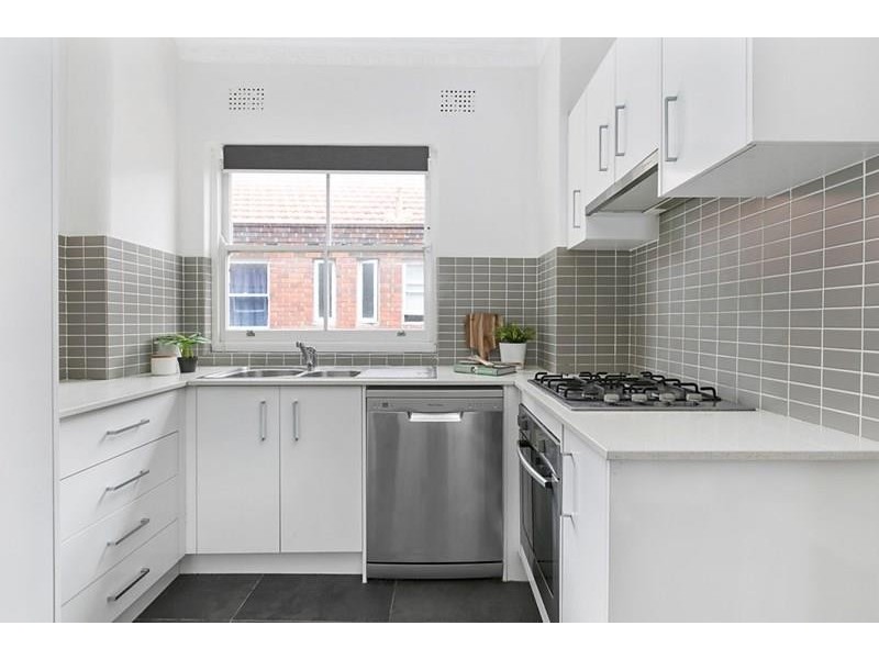 9/123 Old South Head Road, Bondi Junction NSW 2022