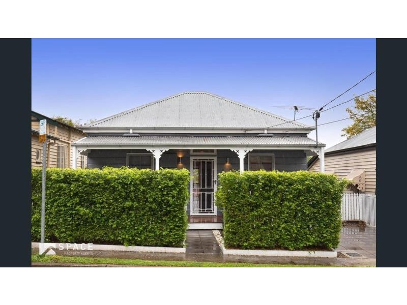 33 Copeland Street, Milton QLD 4064