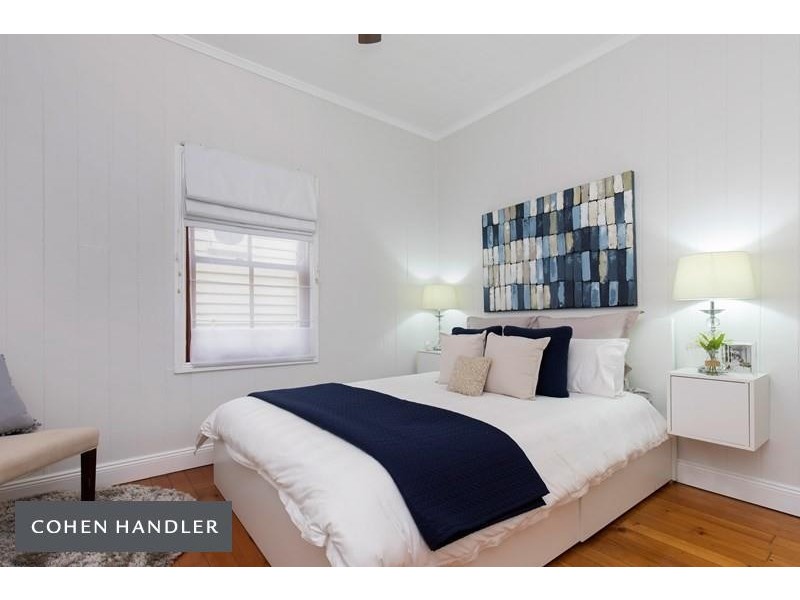 33 Copeland Street, Milton QLD 4064