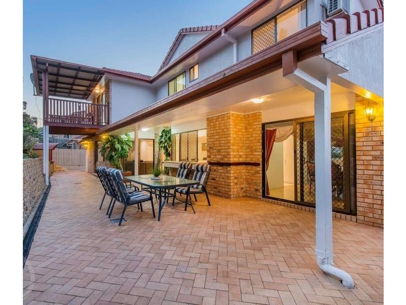 3 Marianna Street, Mansfield QLD 4122