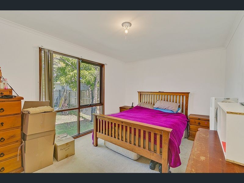 13 Sarah Street, Loganlea QLD 4131