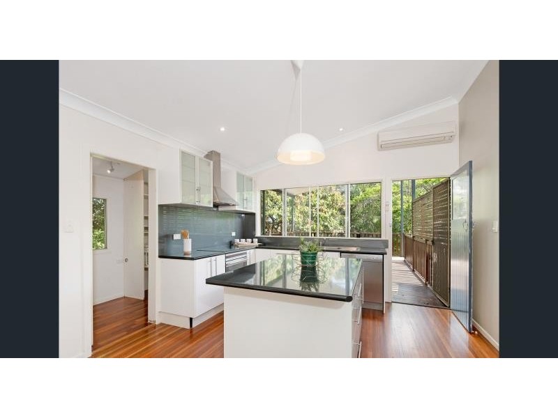 193 Cliveden Avenue, Oxley QLD 4075